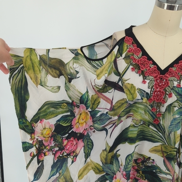 Alberto Makali Tropical Cold Shoulder Top Green Red XS bohemian coastal grandma - Picture 4 of 8